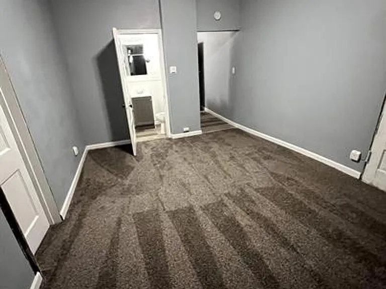 810 Wells St — Photo 1