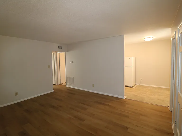 3822K W Country Club Rd — Photo 3
