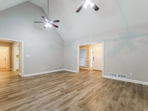 5th image of 51 Abbey Ln