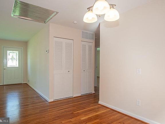 4th image of 4503 Eaton Pl