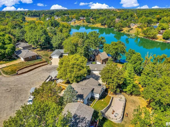 9517 W Whittingham Point, Mapleton, IL 61547