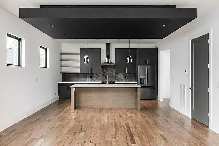 1211 Tremont Ave — Photo 10