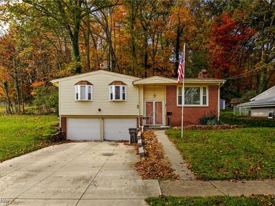 2050 Chapel Hill Dr, Youngstown, OH, 44511