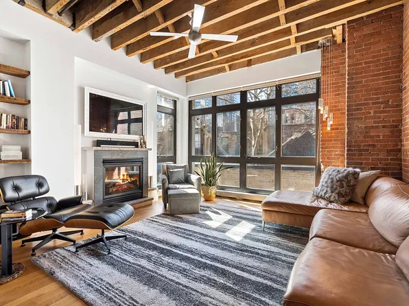 406 W 45th St APT 3D, New York, NY 10036