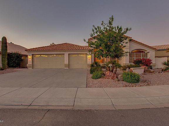 3rd image of 1268 W Amanda Ln