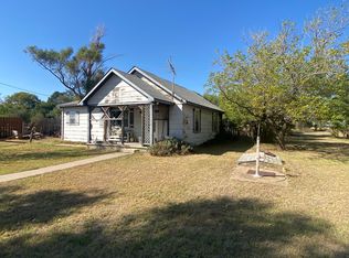 2908 Front St, Walker, KS 67674