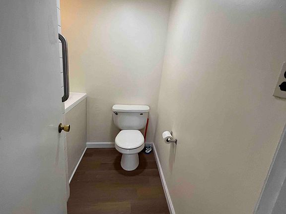 3rd image of 25A Tolles St #A