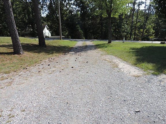 3rd image of 1307 W Reservoir Ave