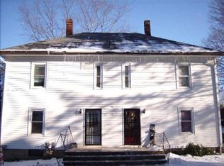 35 Hillside Ave, Warren, MA 01083