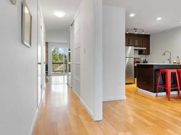 152 SW 200th St, Seattle, WA 98166