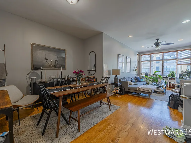 127 E 18th St #TOWNHOUSE — Photo 4