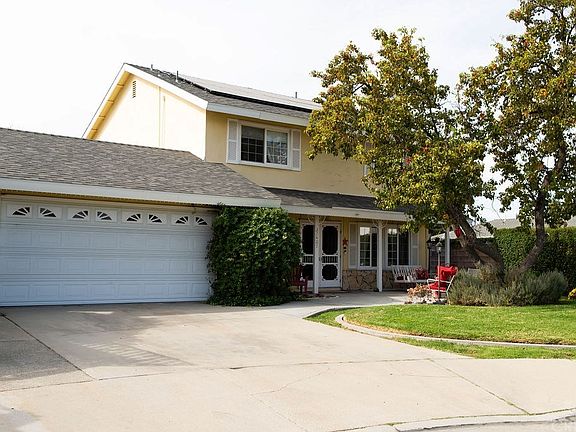 3rd image of 27407 Evron Ave