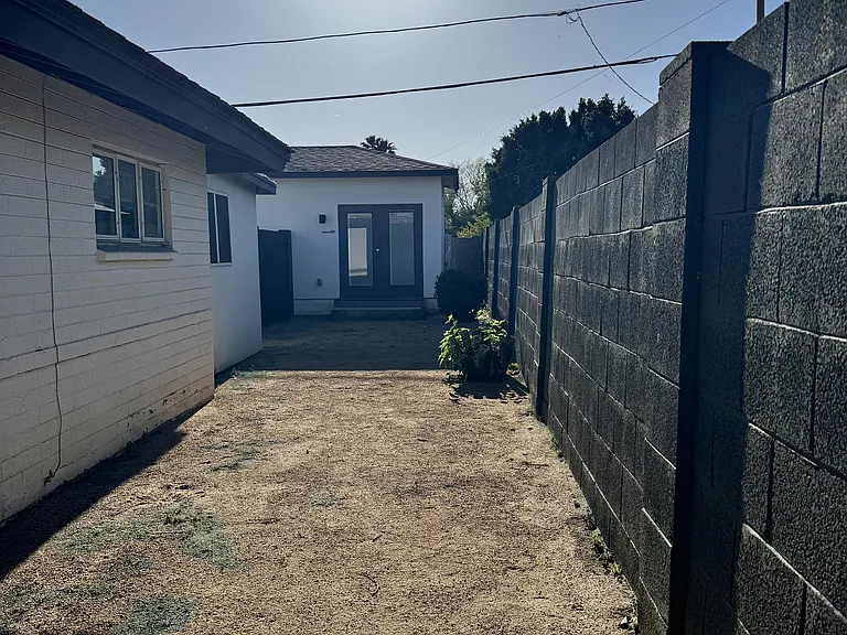3342 N 17th Ave — Photo 17
