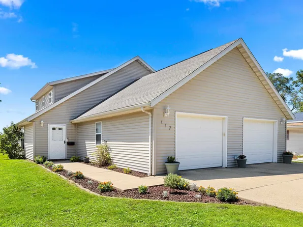 117 Cherry Ln, Washington, IL 61571