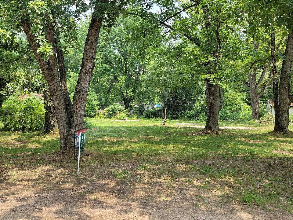 2nd image of 1644 S Forest Hills Dr