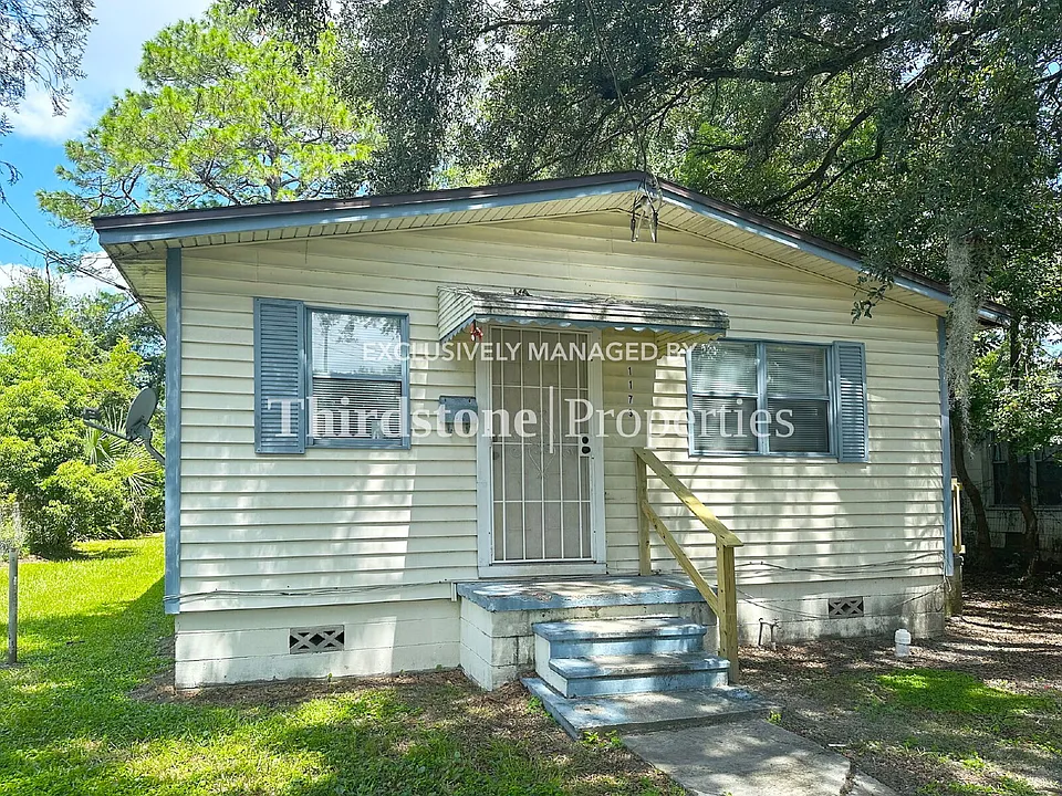 1173 W 27th St
