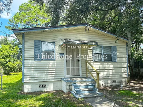 1173 W 27th St Photo 1