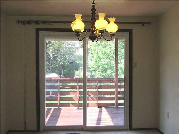 5th image of 43 E Glennis Dr