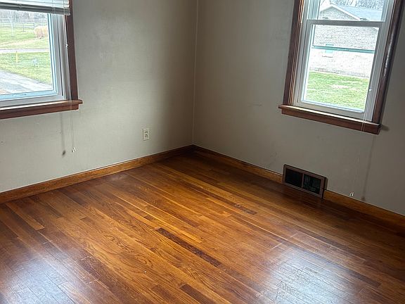 4th image of 520 N Pearl St #1/2