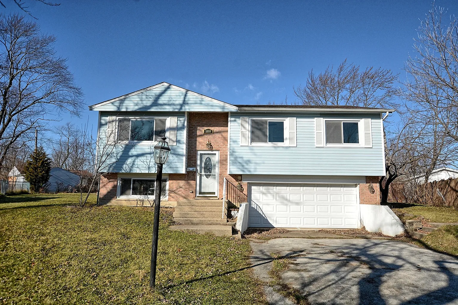 1008 Samson Ct photo 1