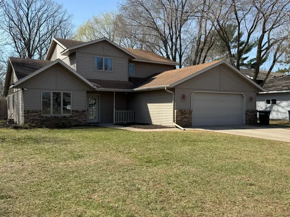 917 Lilac Ln, Little Falls, MN 56345