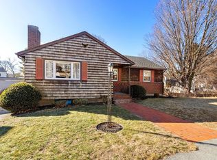 14 Meadow Brook Rd, Lynn, MA 01905