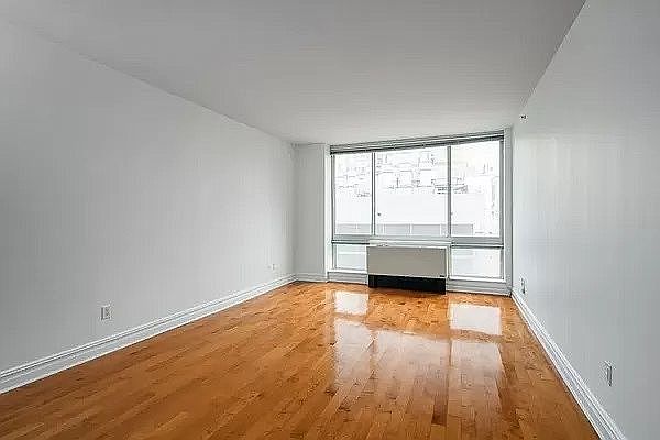 1st image of 401 E 60th St APT 4F