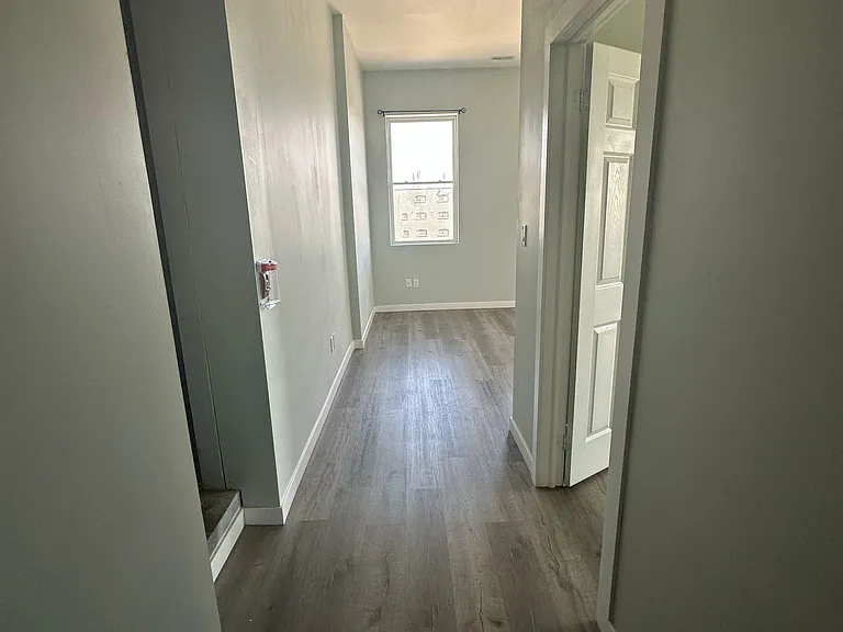 362 Richmond St #8 — Photo 6