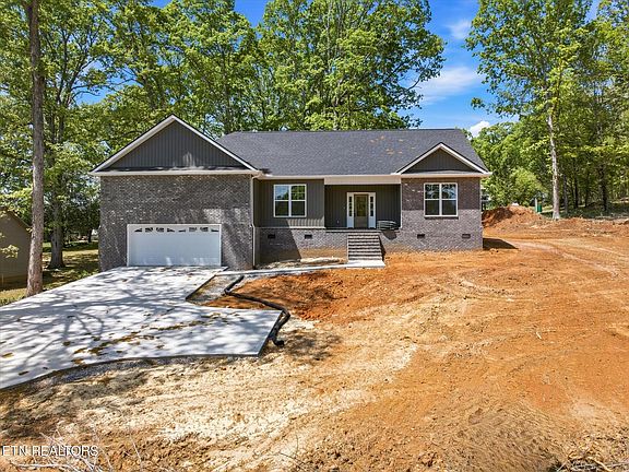 3rd image of 3187 Fairoaks Dr