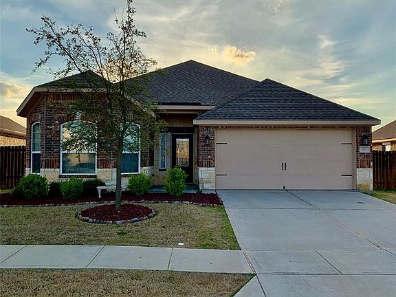 2nd image of 411 Lipizzan Ln