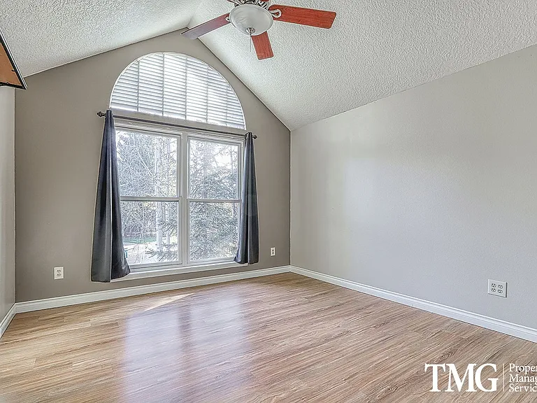 11004 NE Sherwood Dr — Photo 19