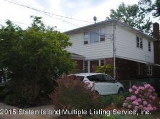 100 Montreal Ave, Staten Island, NY 10306