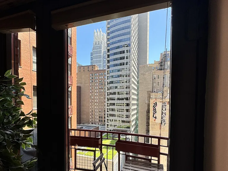 208 W Washington St #1208 — Photo 27