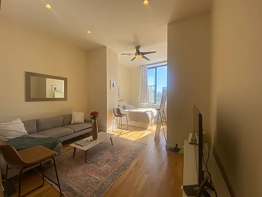 Rented by City Connections Realty | media 20