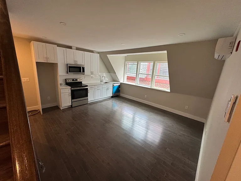 4707 Chester Ave #5 — Photo 1