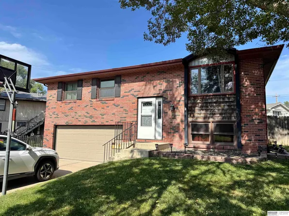 2130 Ammon Ave, Lincoln, NE 68505
