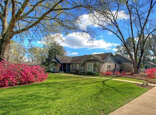 3 Kim Dr, Spring, TX 77373