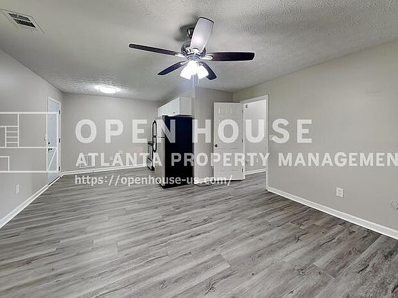 4th image of 658 Castlebrooke Way SE