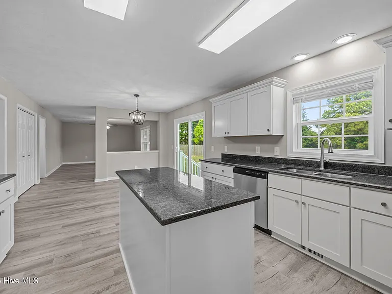 5312 Swanns Station Rd — Photo 29