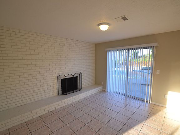 3rd image of 6120 Orange Knoll Ave