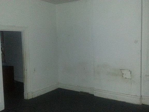 4th image of 2904 Texas Ave