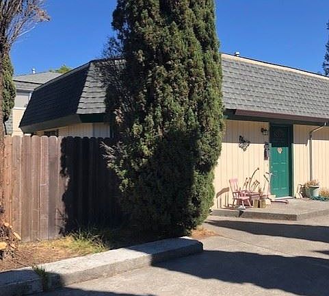 4th image of 92 E Sierra Ave