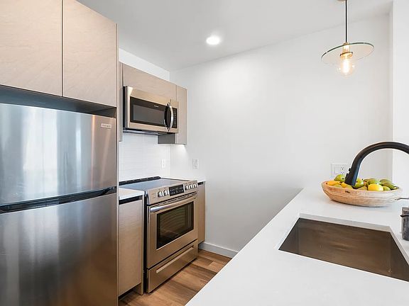 4th image of 56 Jordan Ave #505