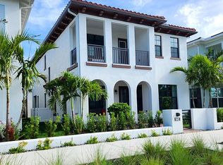 5062 Grandiflora Rd, Palm Beach Gardens, FL 33418