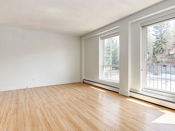 5th image of 1015 Cameron Ave SW #809091