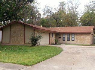 623 Cove Hollow Dr, Dallas, TX 75224