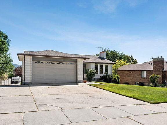 4th image of 2192 E High Mesa Dr