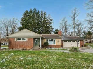 2625 Belleflower Dr, Alliance, OH 44601