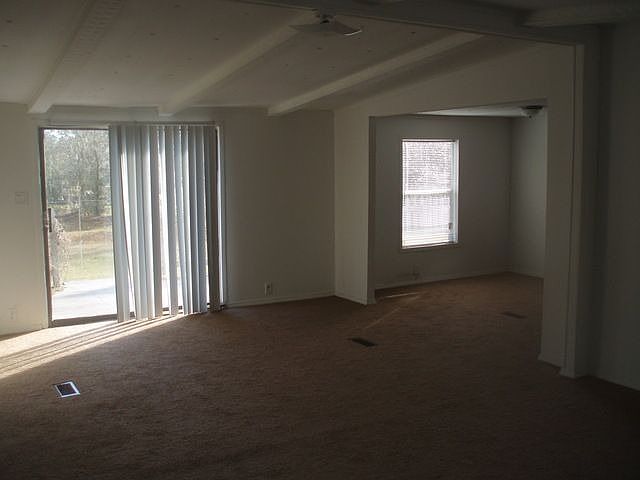 2nd image of 1732 Country Woods Dr