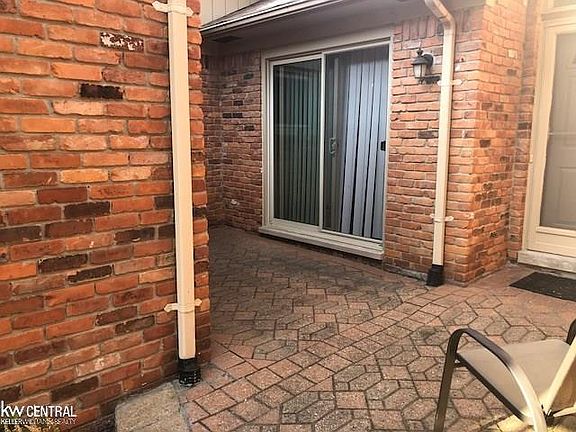 3rd image of 40934 E Rosewood Dr